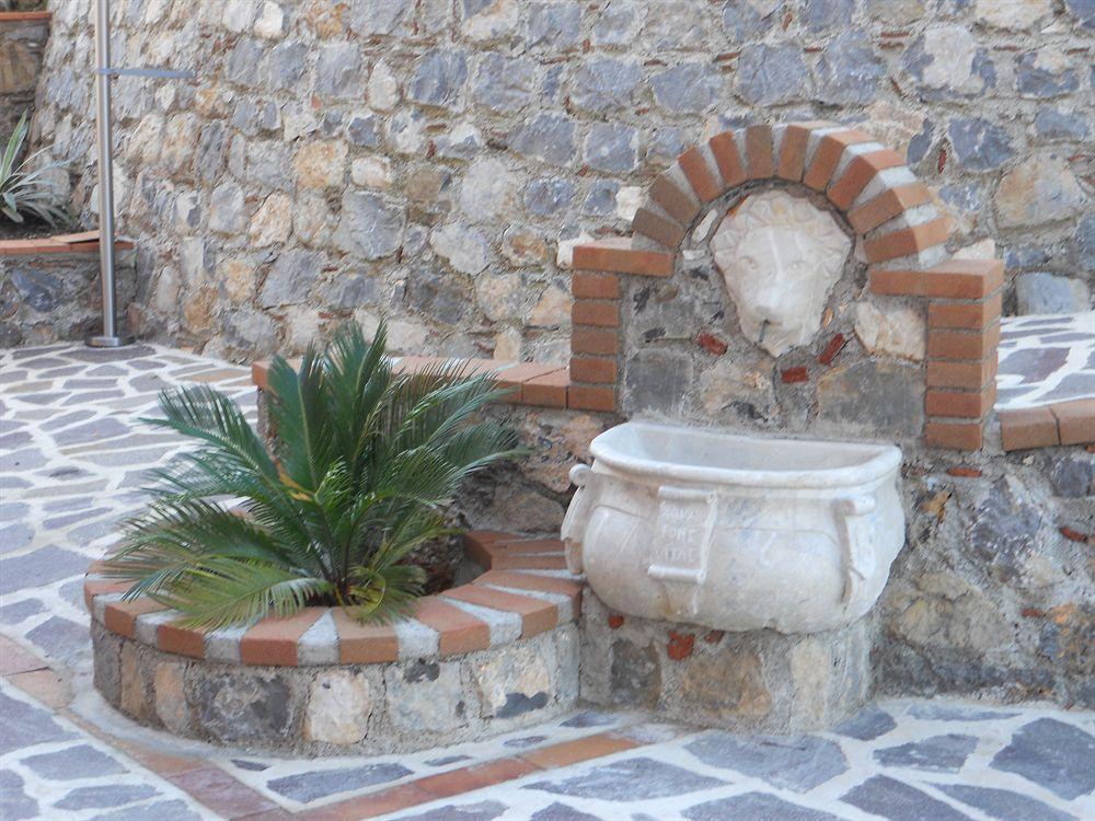 Hotel Caluna Charme San Giovanni a Piro Luaran gambar
