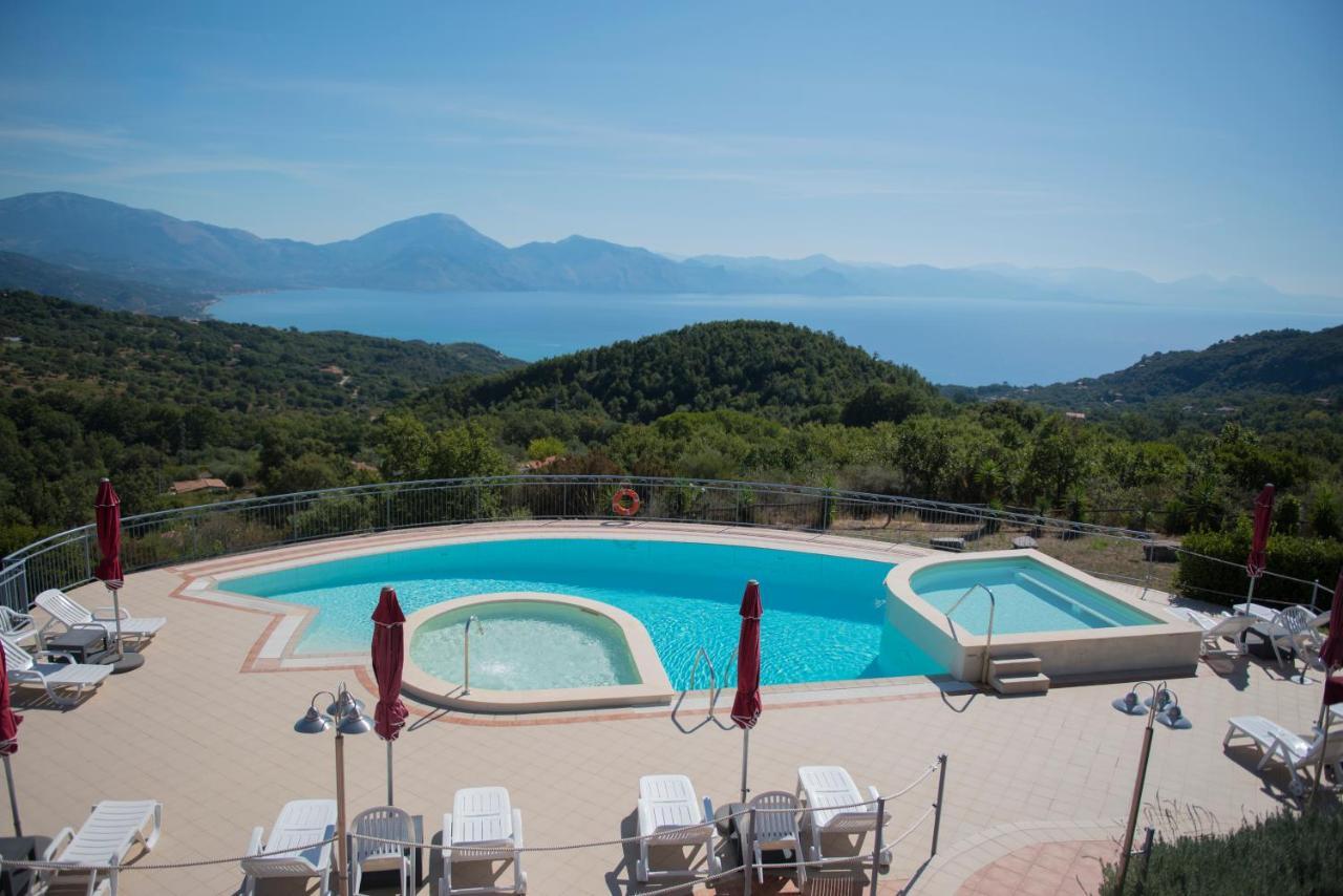 Hotel Caluna Charme San Giovanni a Piro Luaran gambar
